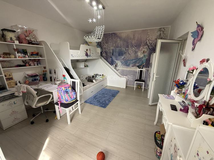 Ap 3 camere - transformat din alipirea a 2 garsoniere - 62 mp - parter - 8