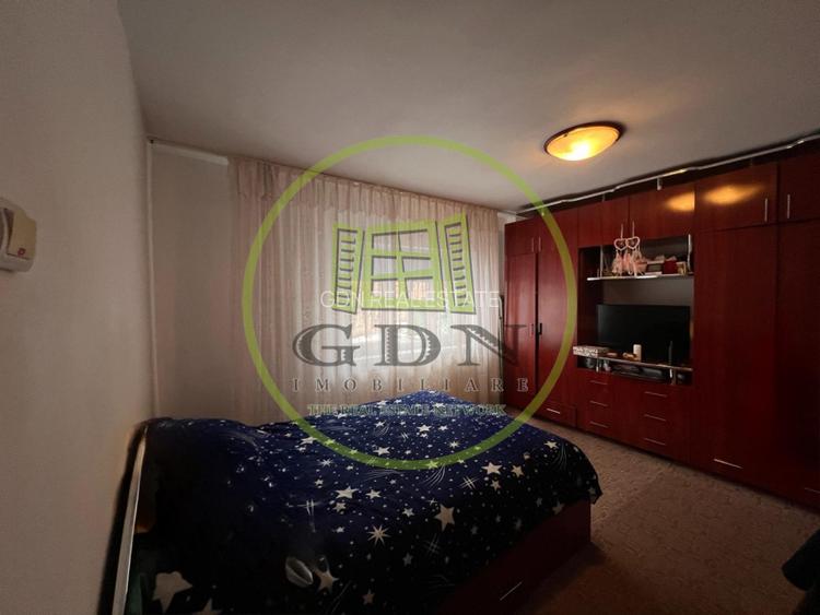 Apartament 3 camere, cartier Brazda lui Novac, zona Guliver - 2