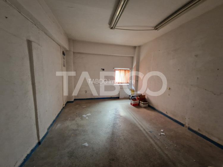 Spatiu comercial sau birouri in Turnisor la parter cu vad stradal - 12