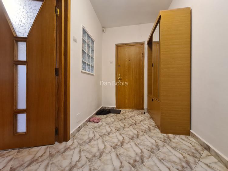 Ap 3 Camere Mall vitan- Piata unirii + Centrala Proprie DB - 8