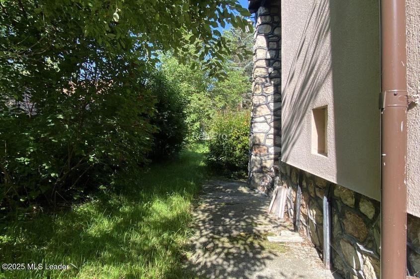 Bran - Casa pe strada Valea Portii, 223 mp, 4 dormitoare, teren 320 mp - 15