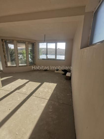 Casa individuala cu terasa,panorama spre lac, garaj, teren 300mp - 13