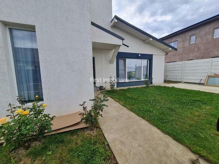 &Icirc;nchiriere vila cu 5 camere,incalzire pardoseala - 9