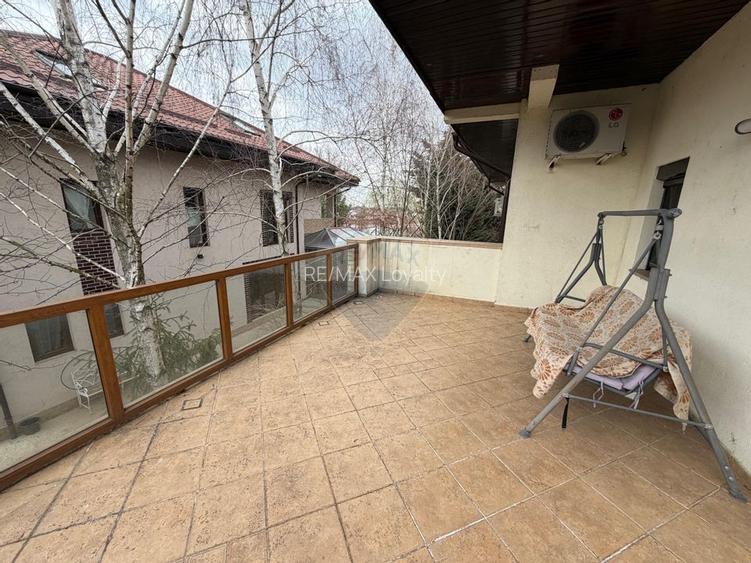 De vanzare Casă / Vilă cu 9 camere la lac cu piscina - 20