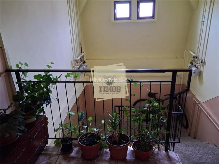 Apartament cu 2 camere strada Stefan cel Mare - 13