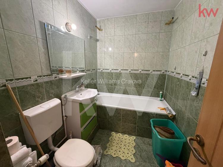 Apartament Decomandat - 2 Camere - Rovine - 4