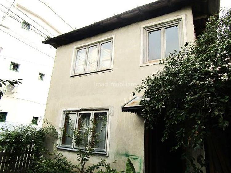 Ultracentral!! Vanzare casa C1+C2+C3 - 44 mp in Targoviste  - zona Primarie. - 2