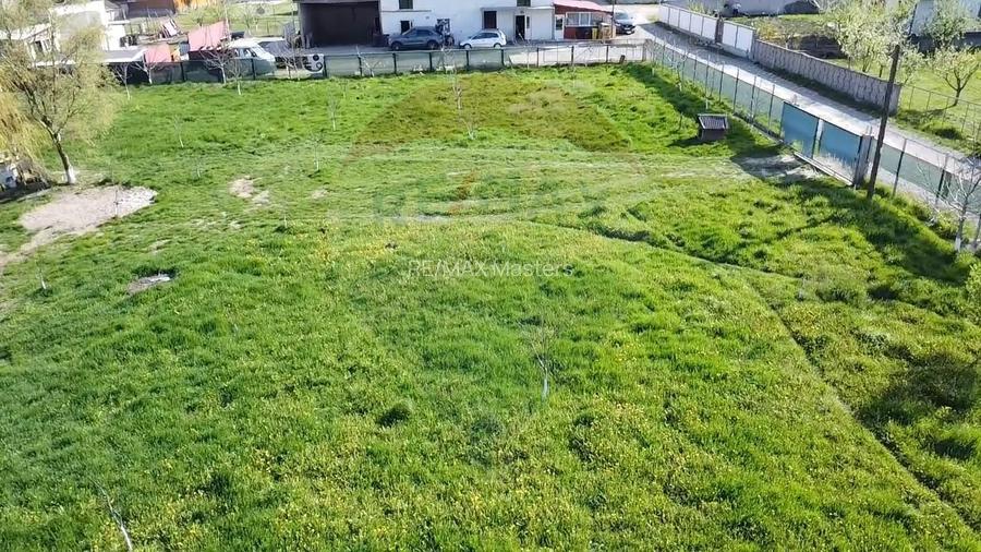 Teren Ilisesti  cu Iaz 5174 mp/ Strada Principala - 9