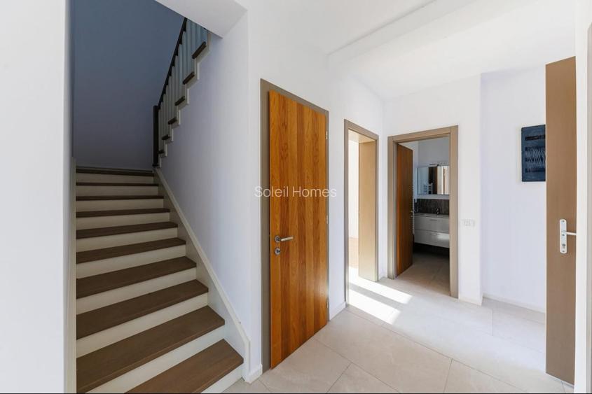 Casă 5 camere Dumbrăvița | Terasă 16,4 mp | 3 băi - 8