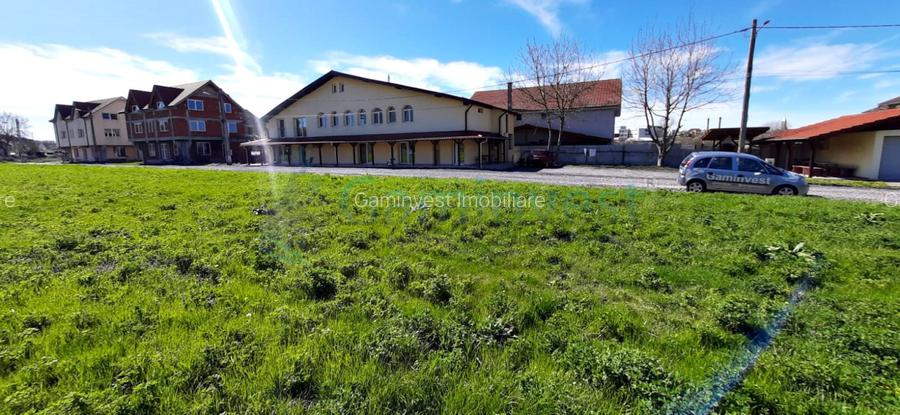 Teren intravilan pentru pensiune , la 2 minute de Strandul Venus, Baile 1 Mai - 4