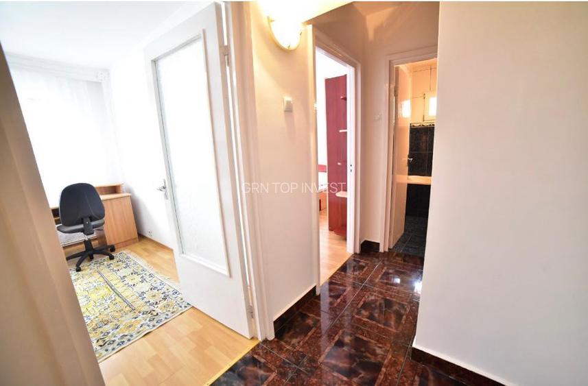 Apertament 3 camere decomandat balcon zona Vasile Aaron - 6