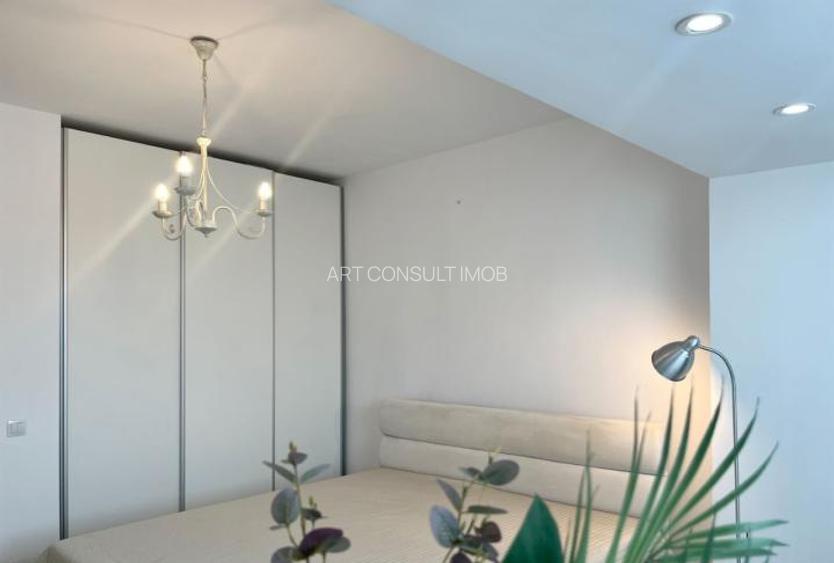 Decebal | 3 Camere | Decomandat | Lux | 9/9 - 10