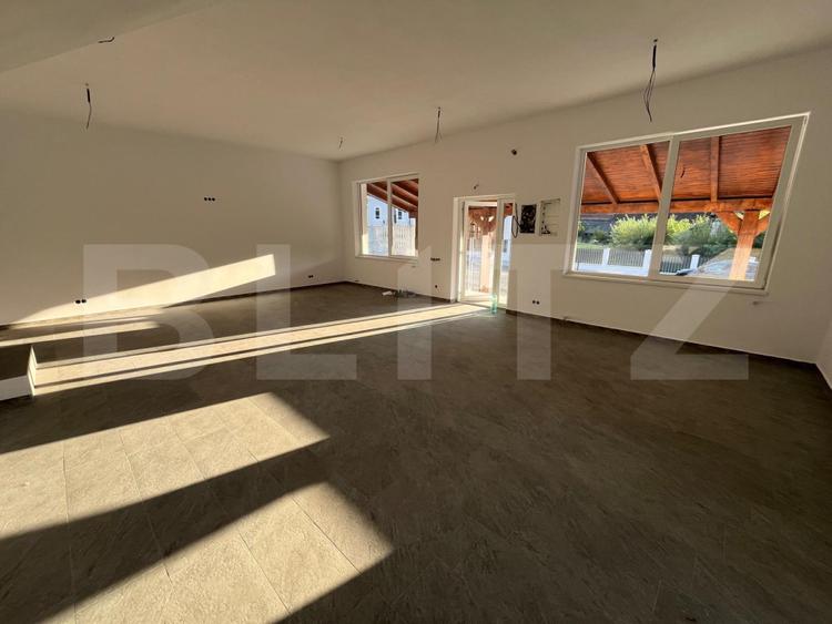 Spatiu renovat in centru sat Caila, 119 mp, ideal magazin/bar