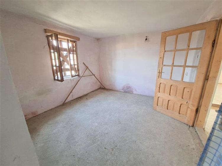 Casa de vanzare , zona Cleja Bacau