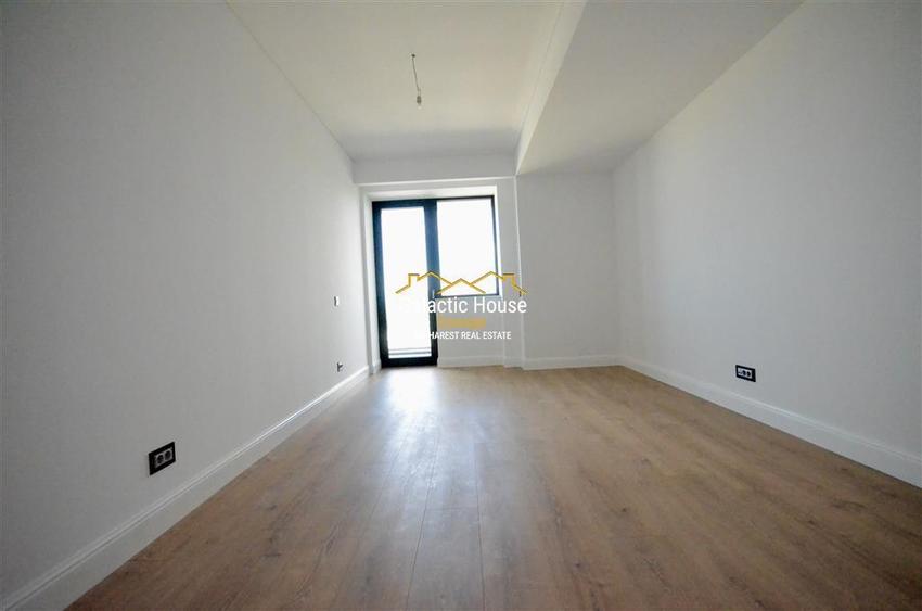 APARTAMENT TIP PENTHOUSE HERASTRAU  VEDERE SPECTACULOASA PARC