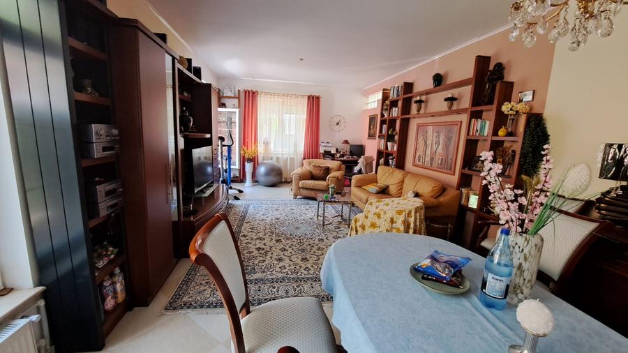 Centru - Magazinul Tomis- casa P+ Mansarda
