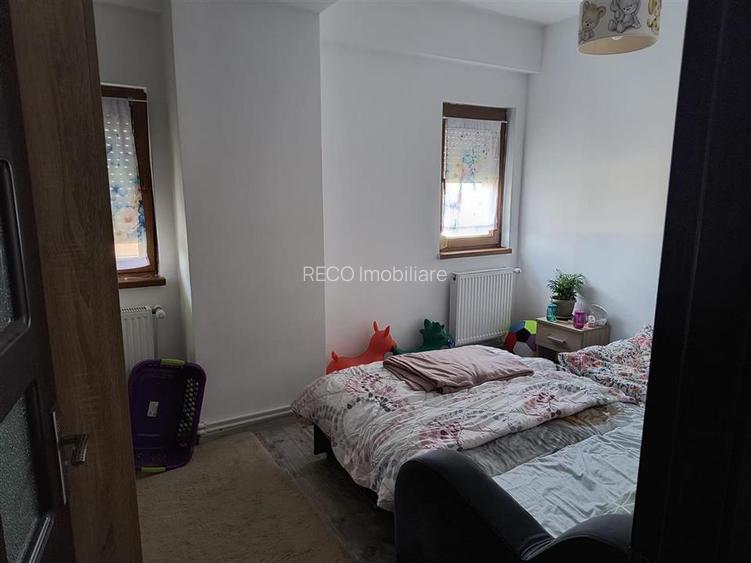 RECO Apartament de vanzare 3 camere in Paleu - 2