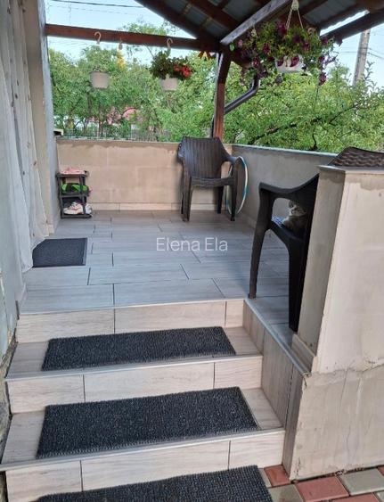 Casa de vânzare ,recent renovata.  - 8