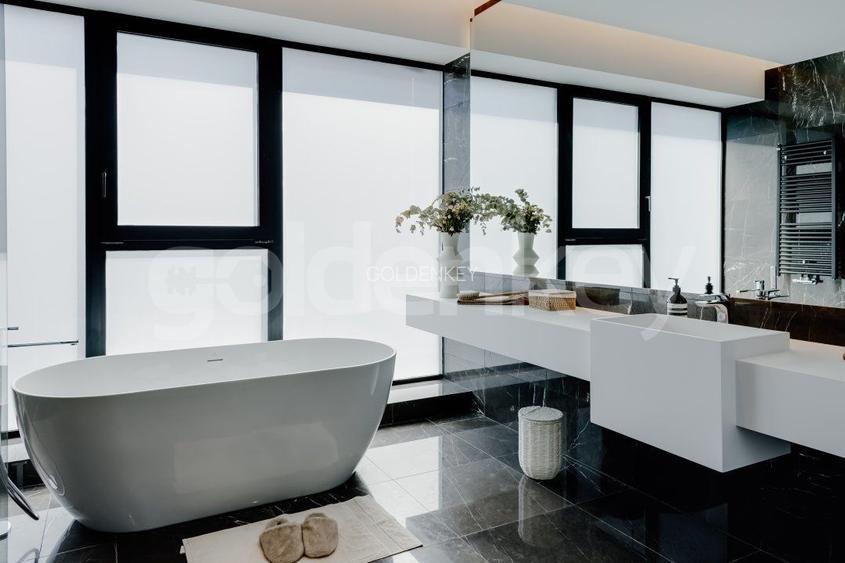 Apartament duplex cu 5 camere | 5 bai | 3 garaje | vedere panoramica - 10