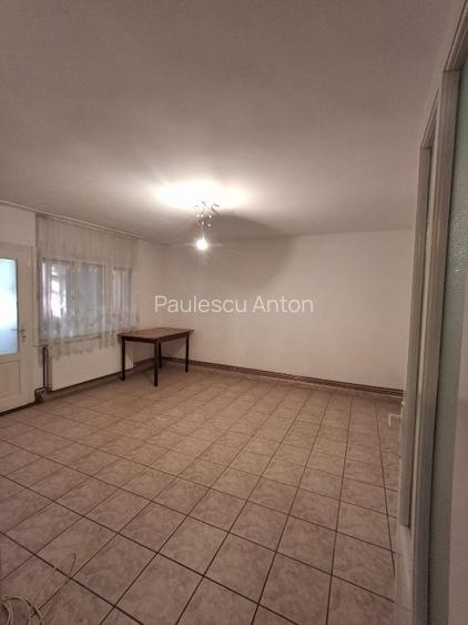 Vand apartament spatios, 3 camere, decomandat, 2 bai, pret 1.575 euro/mp. - 4