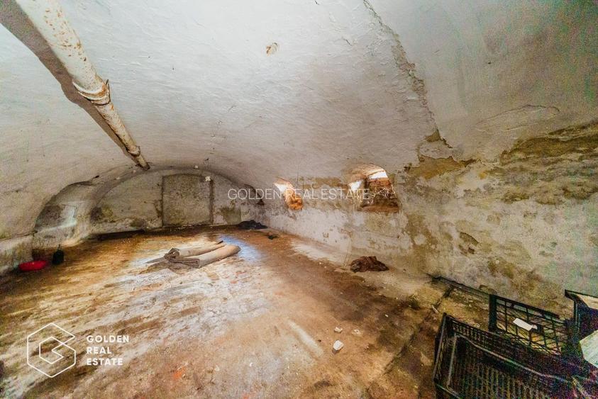 4 Camere la casă, 215mp+261mp teren, str Preparandiei - 35