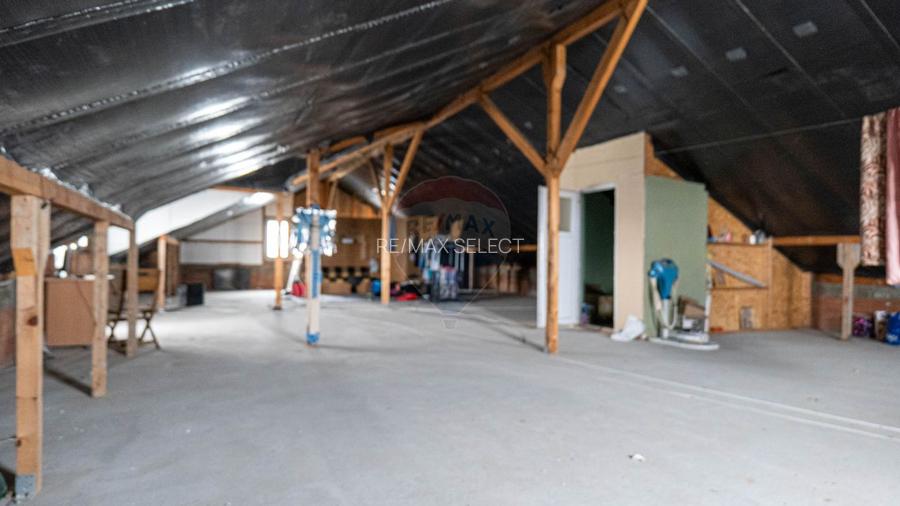 Vilă cu piscină –ideală pentru familie sau pensiune, Bacu-acces A1/A0 - 35