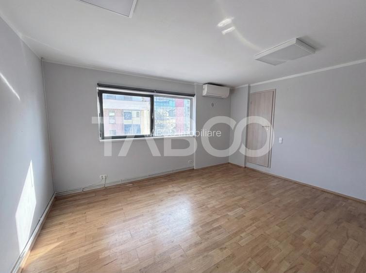 Cladire de birouri cu spatiu comercial la parter si 6 locuri parcare - 2