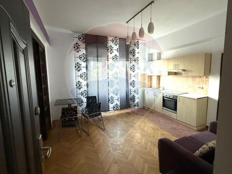 VANZARE Apartament cu 4 camere in zona Dacia