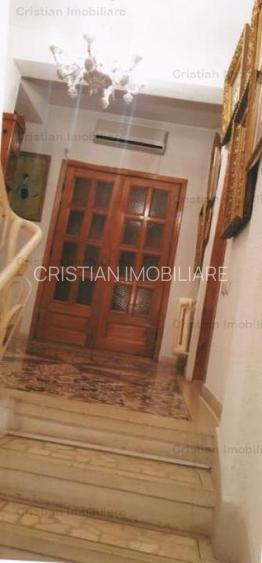 Vila DEOSEBITA, D+P+2, zona Ultracentrala - 9