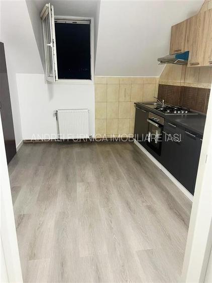 Apartament cu 3 camere de vanzare - 6