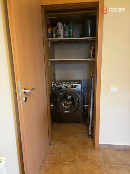 Apartament de vanzare 3 camere decomandat,  Dumbravita - 10