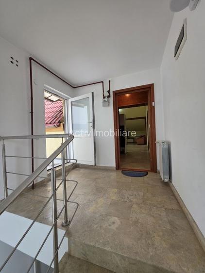 Faleza Nord-etaj in vila| 3 camere - 100mp |2 terase | mobilat, utilat - 16