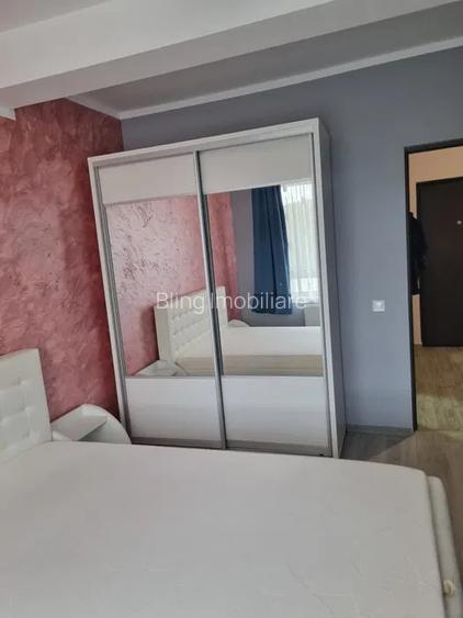 Apartament cu 3 camere, terasa de 25 mp, parcare, zona Razoare - 2