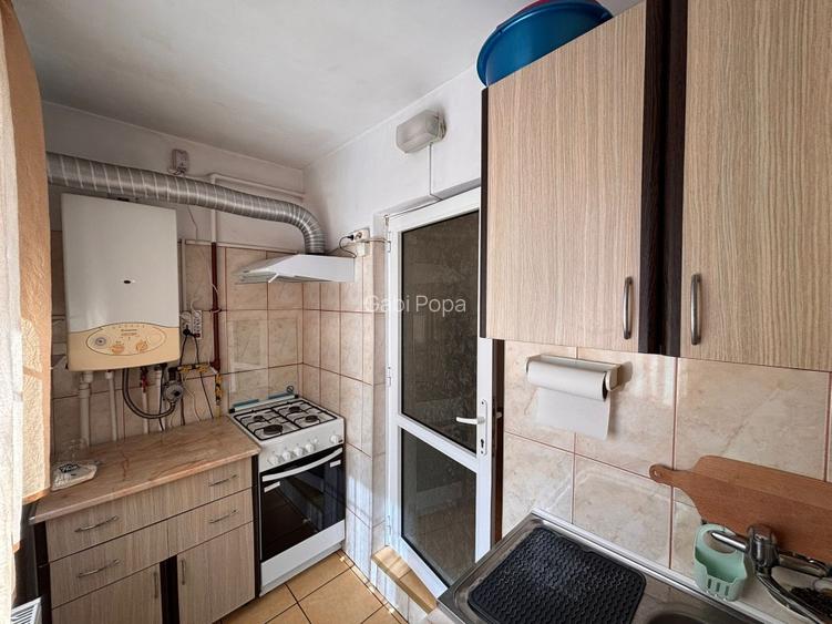 Inchiriez apartament cu 3 camere, decomandat - 6