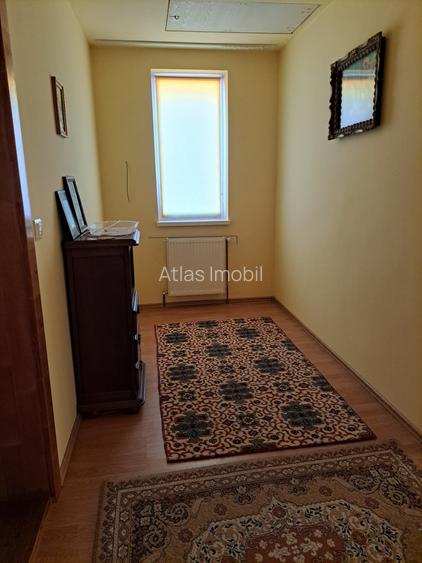 Casa-Vila ultrafinisata in regim D+P+E cu toate utilitatile cu 900 mp,teren - 19