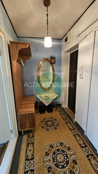 Apartament 3 camere, zona E.Teodoroiu, etaj intermediar - 9