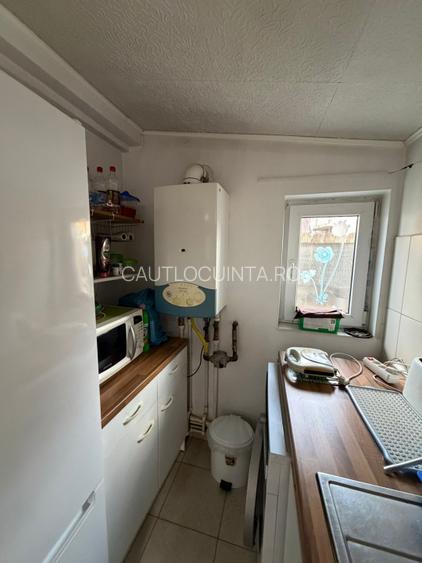 Casa si Teren/ Curte/ Metrou Republica 12' - 10