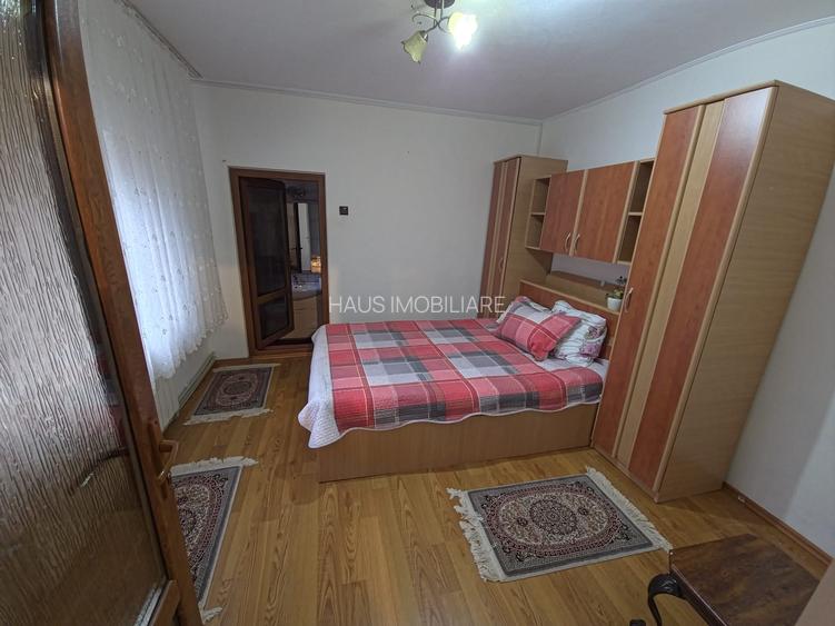 Casa la sol 4 camere zona Trocadero Dacia - 6