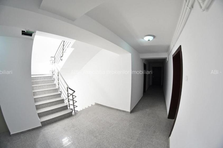 Vanzari Apartamente 5  camere CARTIERE METALURGIEI - 8