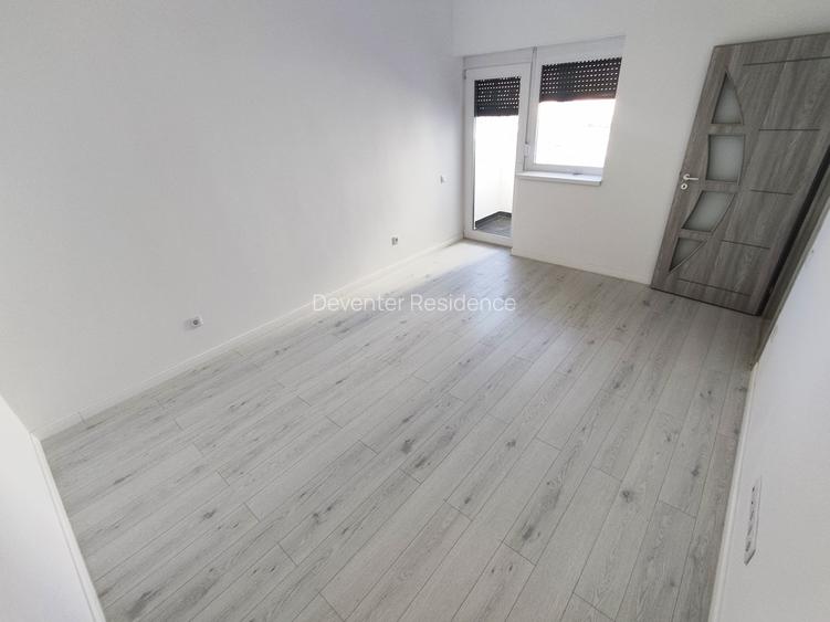 Ap 2 cam LA CHEIE geam baie, decomandat, lift, 2x 14 mp /camera, balcon mare - 3