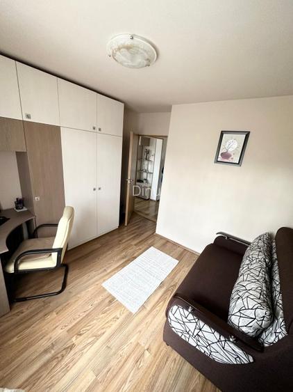 Apartament decomandat 2 camere Tractorul - 3