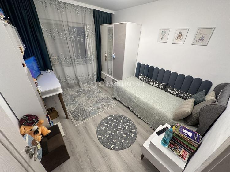 Apartament 3 camere zona Tomis 3 cu Centrala Renovat Total - 5