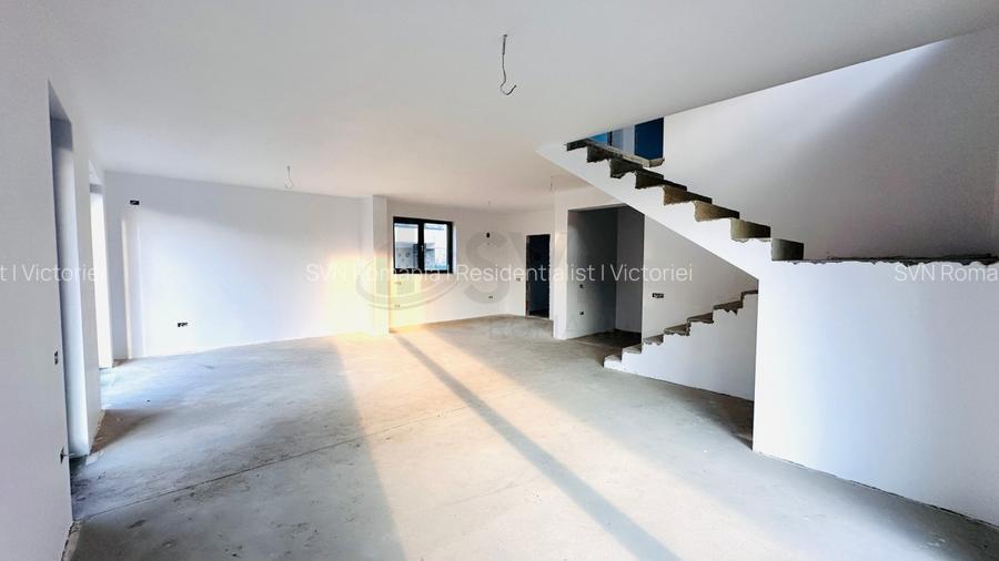 REV2001568 Vila de vanzare 5 camere in Corbeanca - 10