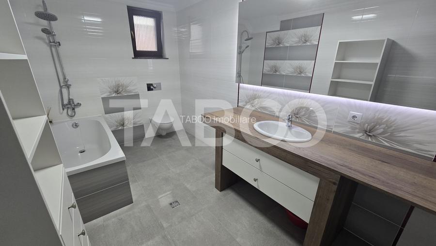 Casa individuala de vanzare 10 camere 691mp teren si garaj zona Lupeni - 17
