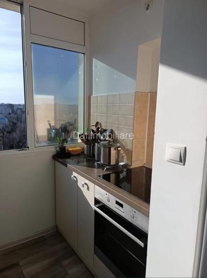 110000euro-Obor-3camere-70mp -bloc 1980 - 5