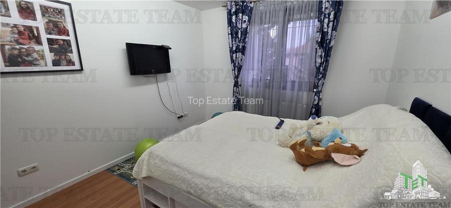 Prelungirea Ghencea/ Vila exclusivista cu panouri solare si garaj/ 5 camere, 240 - 27