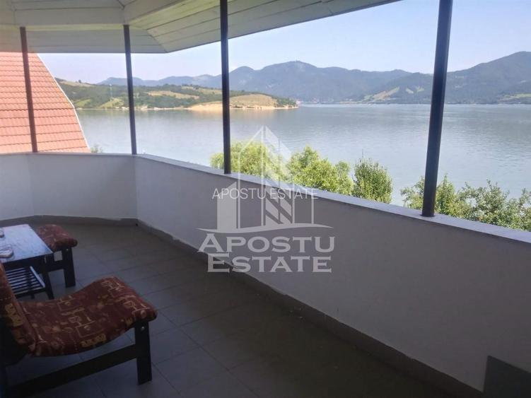 Casa individualapretabil pensiune pe Clisura Dunarii - 21