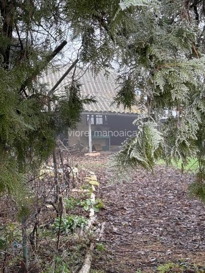 Vând  casă bătrâneasca  - 6