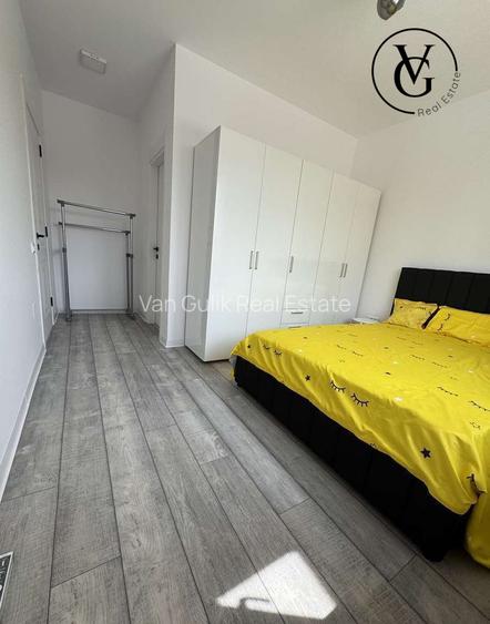 decomandat, NOU, 2 bai , parcare subterana, Apărătorii Patriei - 3