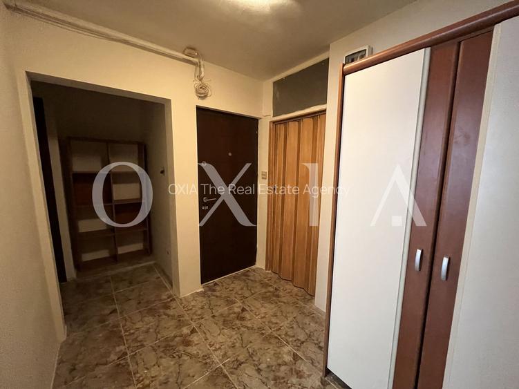 SX710 Sala Olimpia, Etaj intermediar, Disponibil Imediat - 11